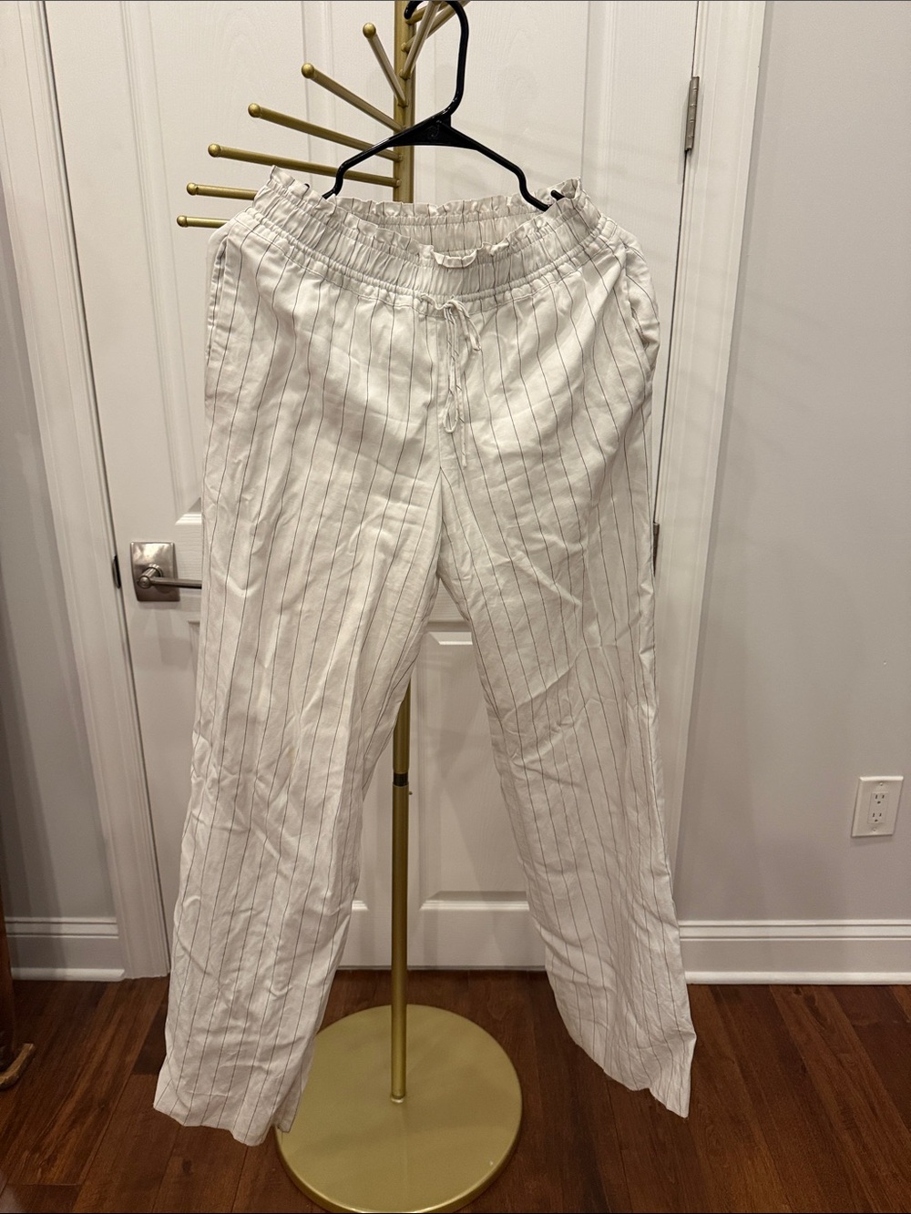 Club Monaco White Pinstripe Drawstring Trousers